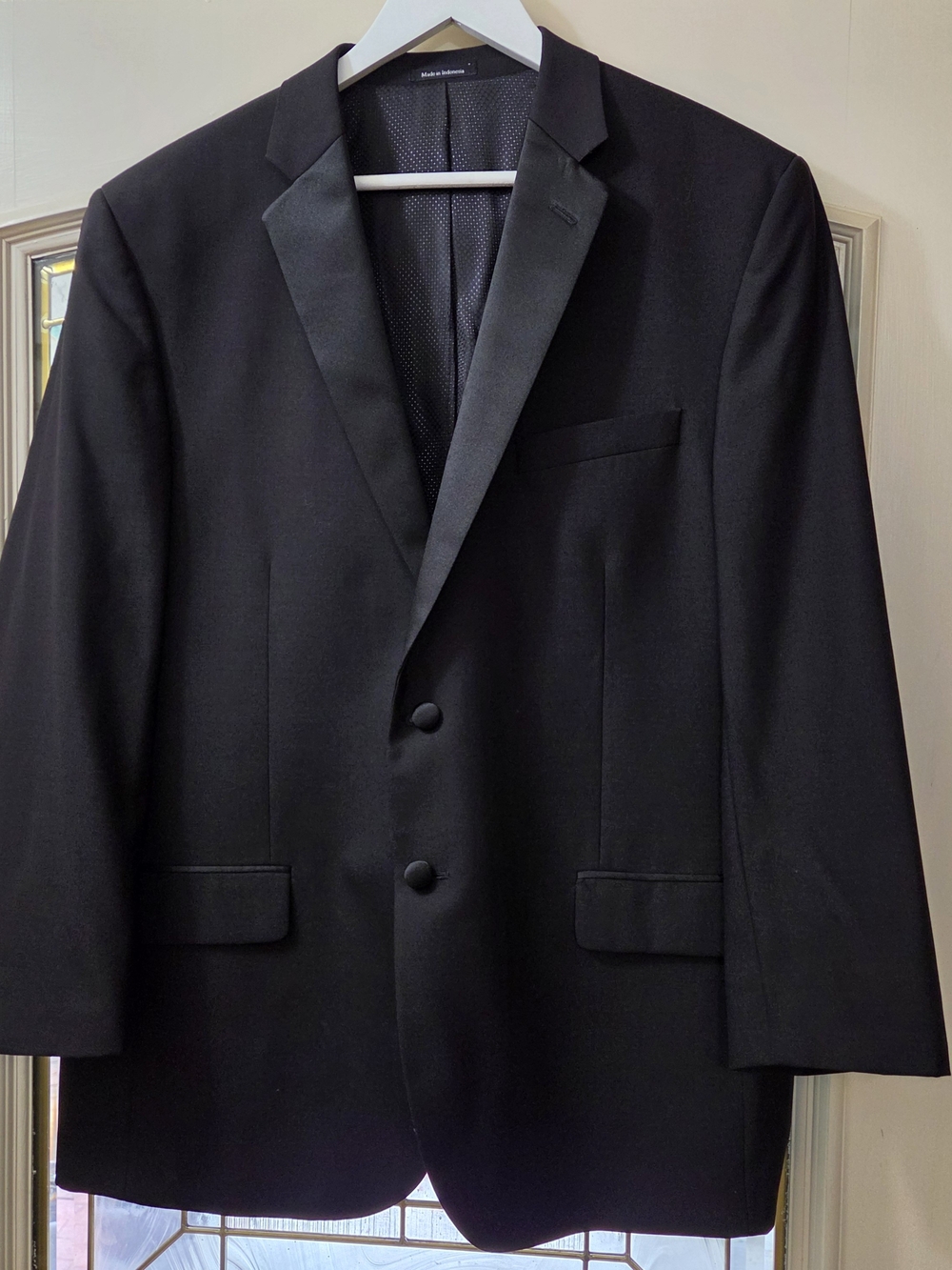Wilke-Rodriguez Modern Fit Tuxedo Jacket Black Wool Blend 46R